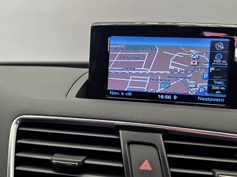Funkční originální navigace Audi RMC po aktivaci v Audi Q3