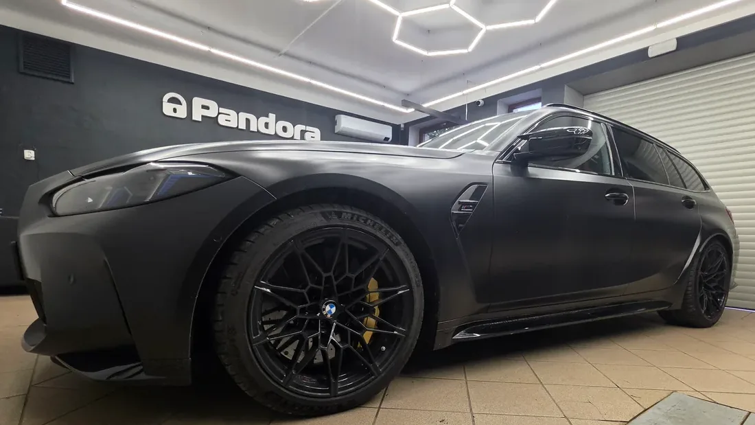 BMW po montáži zabezpečení Pandora