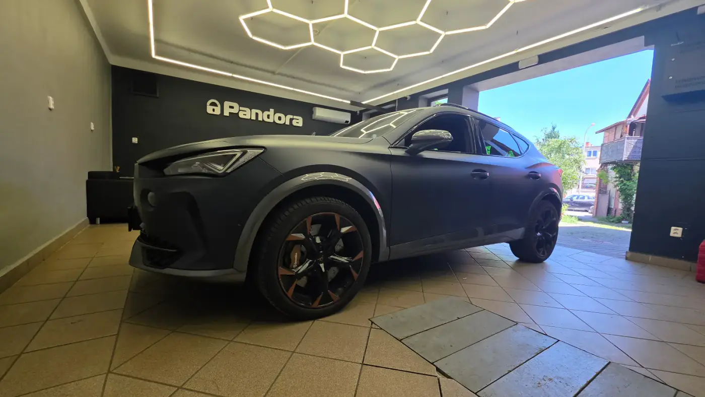 Oprava nefunkční parkovací kamery Cupra Formentor