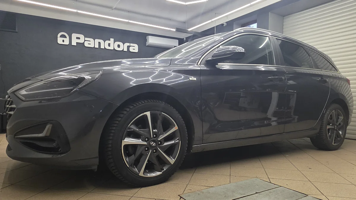 Hyundai i30 1.5 T-GDi 48V mild hybrid: dálkový start s manuální převodovkou