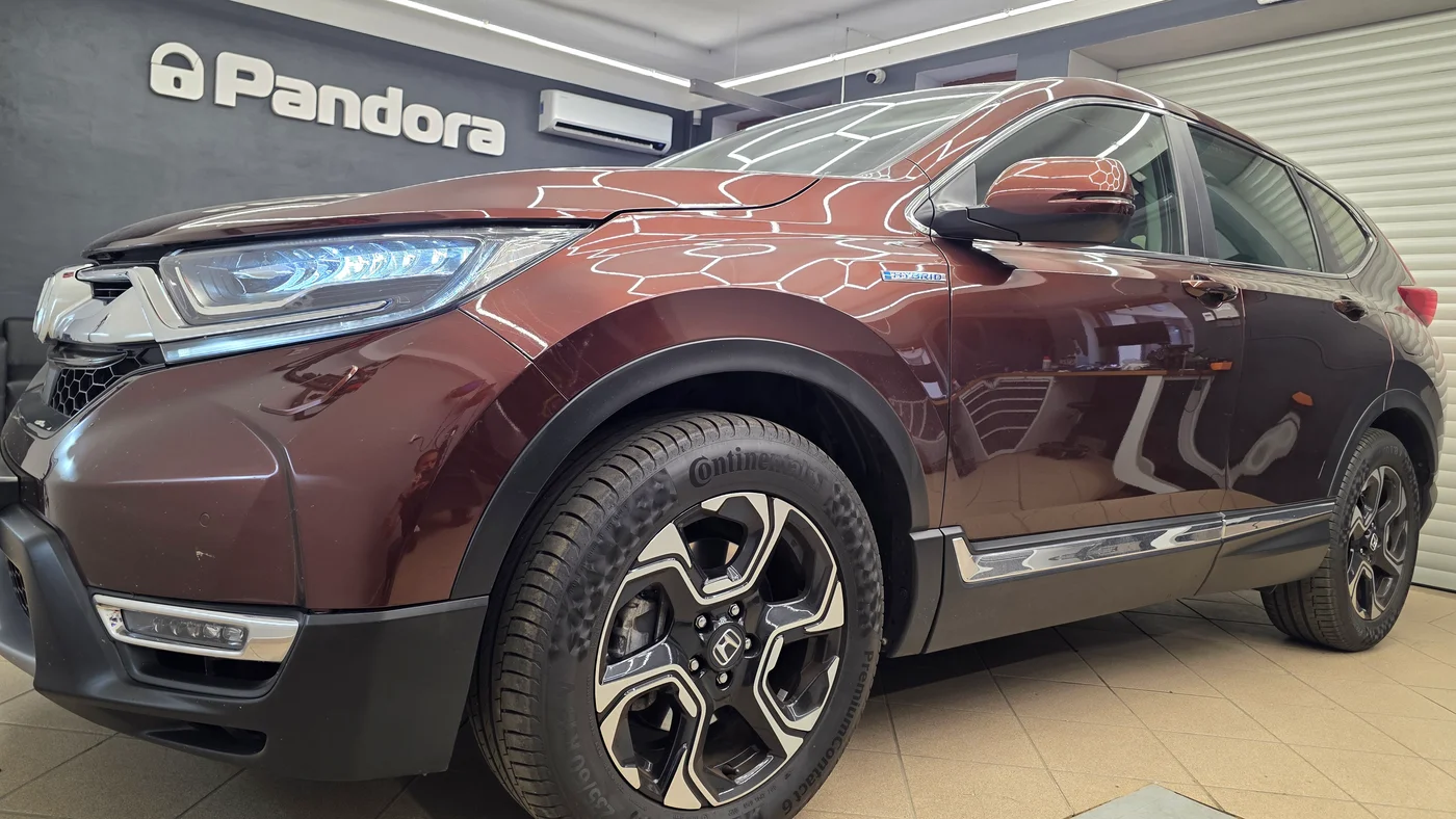 Honda CR-V Hybrid: Pandora Smart Pro, dálkový start a ovládání klimatizace