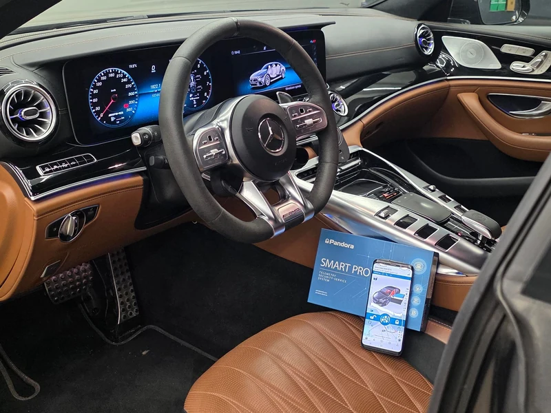 Interiér Mercedesu-AMG GT 63 S 4MATIC+ po instalaci zabezpečení