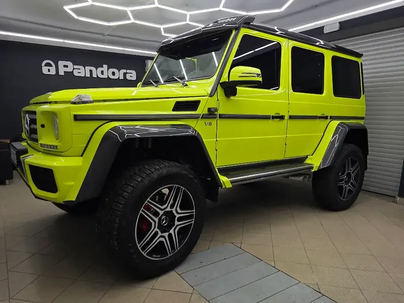 Mercedes-Benz G 500 4×4² v dílně ASBT při instalaci zabezpečení