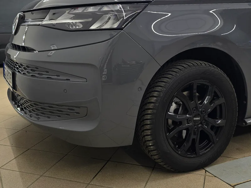 Detail přední části Volkswagenu Multivan T7