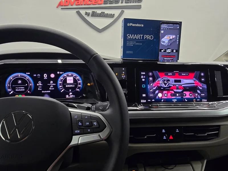 Volkswagen Multivan T7 – Pandora Smart Pro a palubní deska