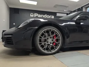 Porsche 911 Carrera S (992): reproduktory Phoenix Gold místo Bose