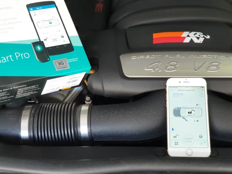 Pandora Smart Pro a aplikace u motoru 4.8 V8 Porsche Cayenne GTS
