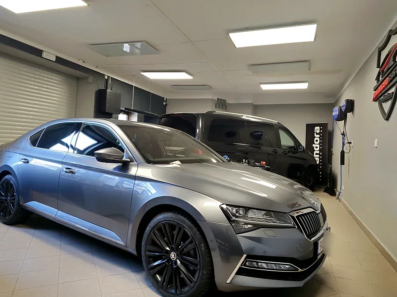 Škoda Superb III: Pandora Smart a vypnutí start-stop
