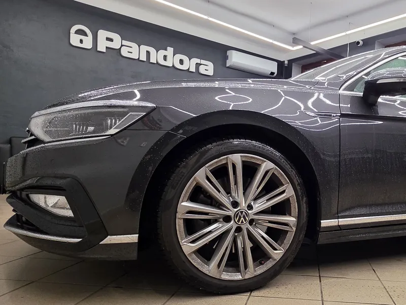 Volkswagen Passat B8 Variant při instalaci zabezpečení v dílně ASBT